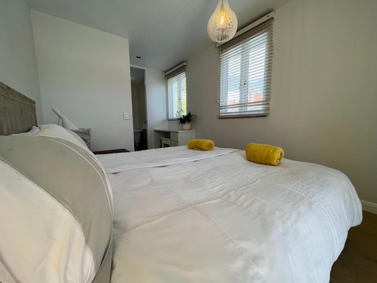 Moonshine - Two Bedroom House With Inverter Cape Town Eksteriør bilde